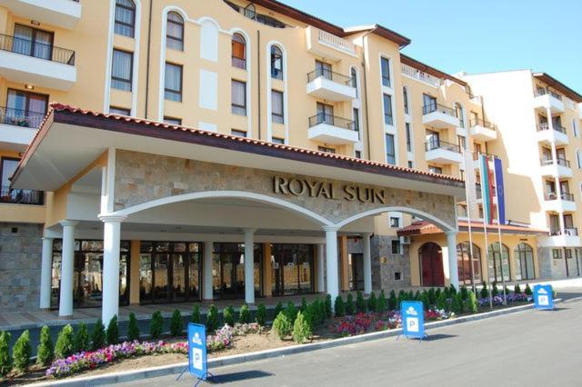 Holiday Apartcomplex Royal Sun Pantai Sunny Luaran gambar