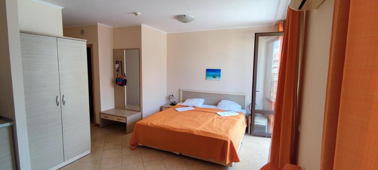 Holiday Apartcomplex Royal Sun Pantai Sunny Luaran gambar