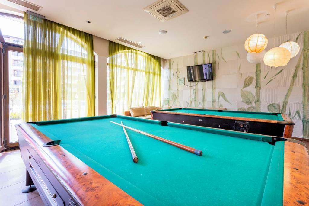 Holiday Apartcomplex Royal Sun Pantai Sunny Luaran gambar
