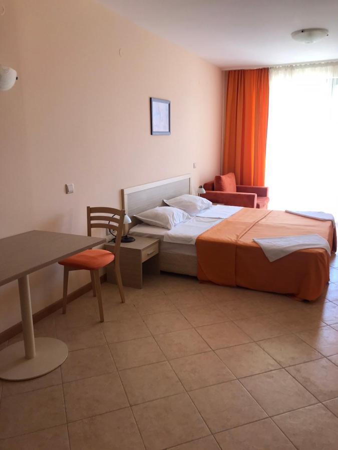 Holiday Apartcomplex Royal Sun Pantai Sunny Luaran gambar