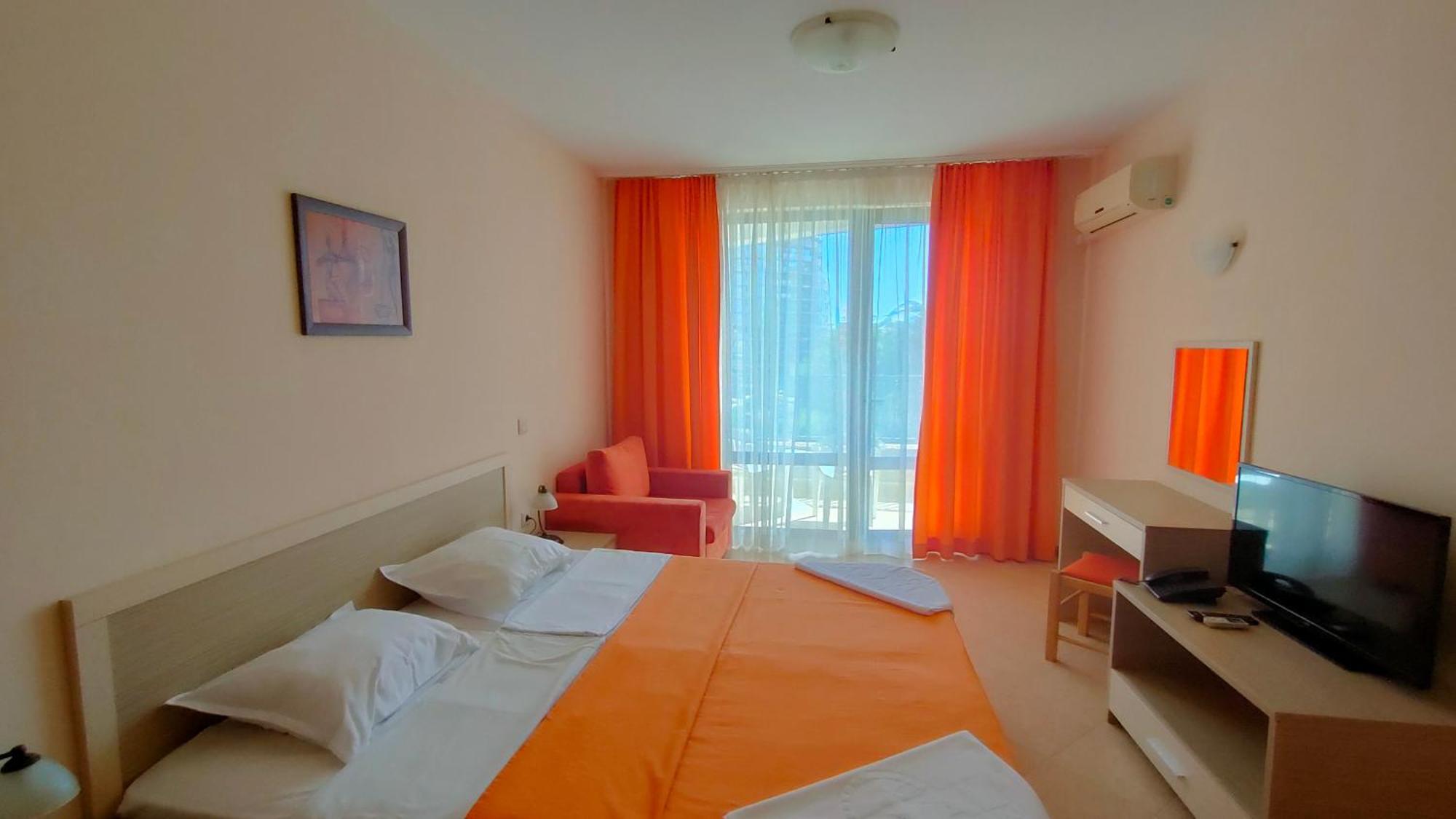 Holiday Apartcomplex Royal Sun Pantai Sunny Luaran gambar